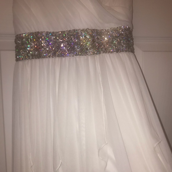 Short white dress beautiful silver bling - Picture 2 of 2
